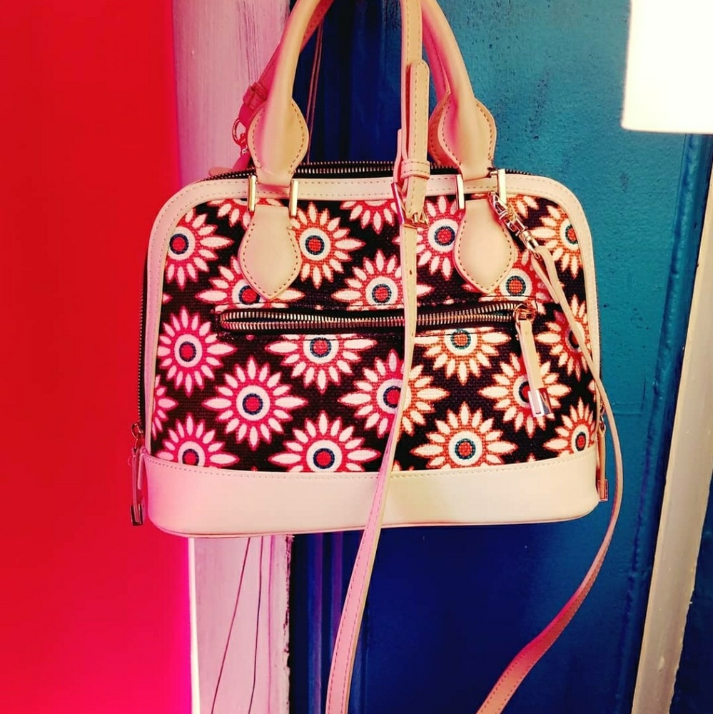Ivory Pattern Purse